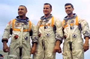 Apollo projesinde çıkan yangında ölen üç astronot, Virgil Grissom, Edward White ve Rogert Chaffee